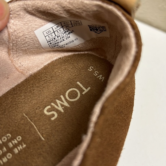 NWT Toms Olivia Suede Flats Size 5.5 - Picture 5 of 5